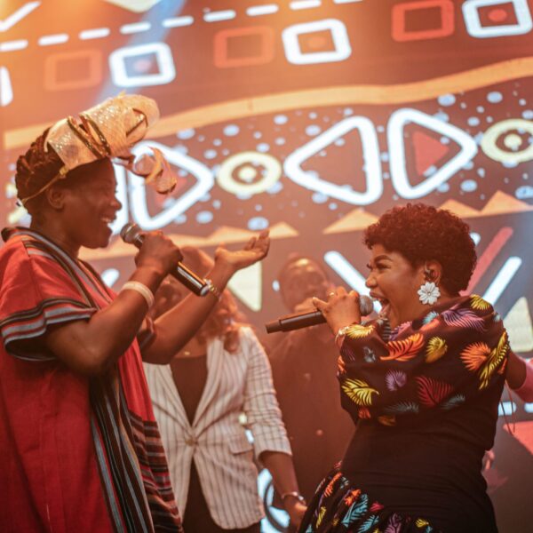 IDI EBUBE by FUNMI UNSTOPPABLE ft MAUREEN IDI EBUBE by FUNMI UNSTOPPABLE ft MAUREEN