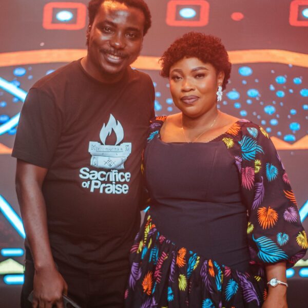 IDI EBUBE by FUNMI UNSTOPPABLE ft MAUREEN IDI EBUBE by FUNMI UNSTOPPABLE ft MAUREEN